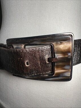 Suzi Roher Leather stretchy statement belt